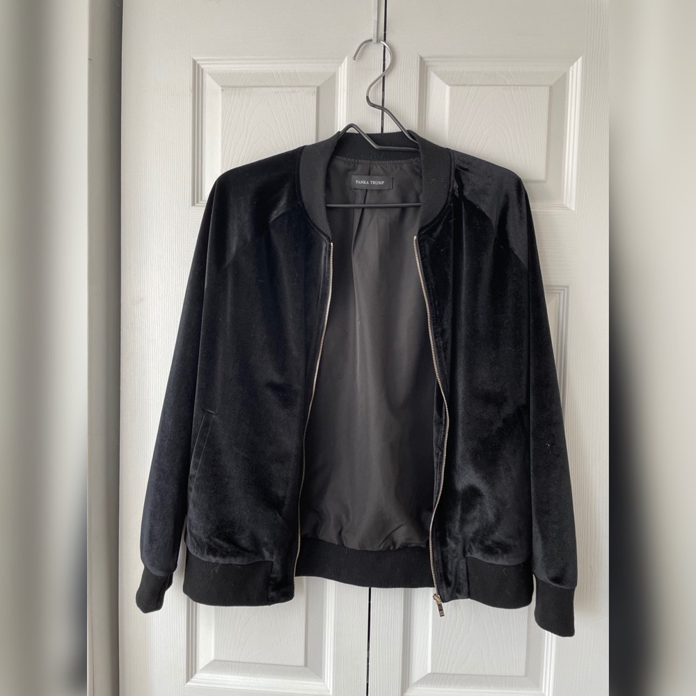 💖 Black bomber jacket